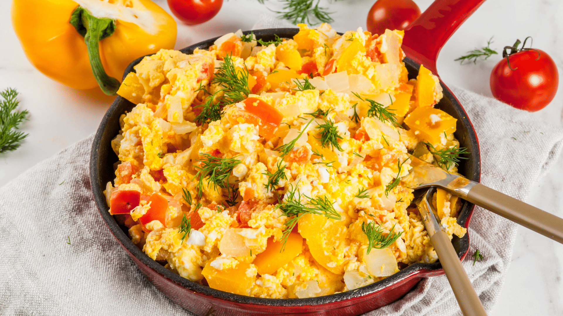 Scrambled eggs (Αυγά σκραμπλ)